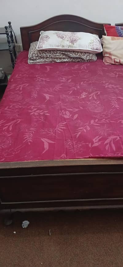 pure wooden huge single bed for sale