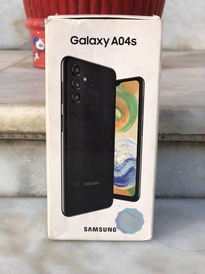Samsung galaxy A04S 4/64gb Black colour with box