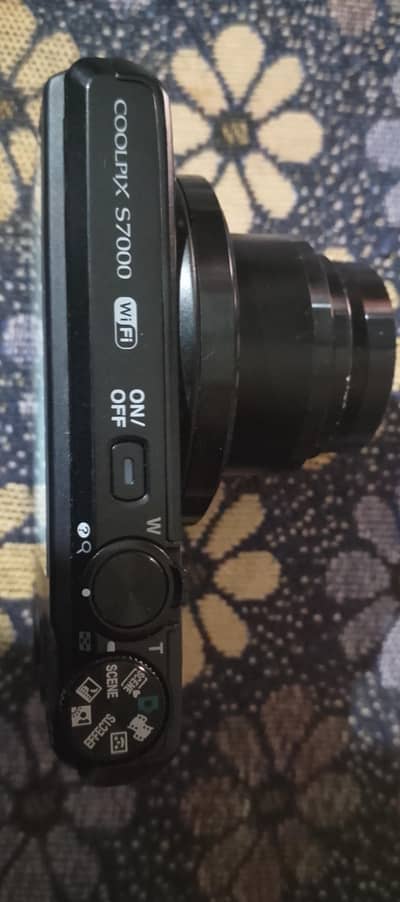 Nikon Coolpix s7000