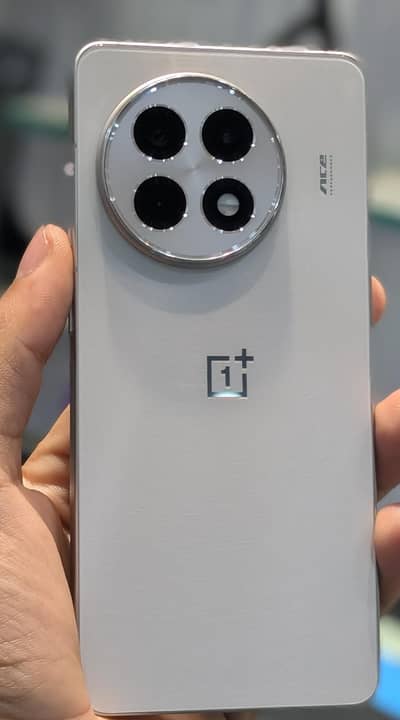 Onplus 13R 12/256gb 10/10 Condition