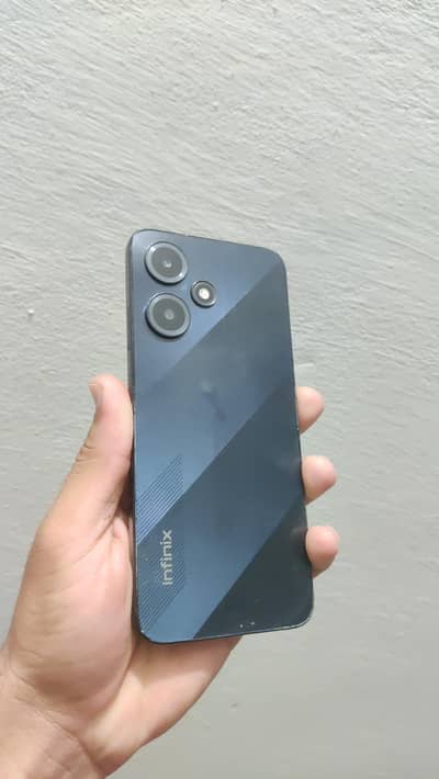 Infinix hot 30 play 64 gb with box