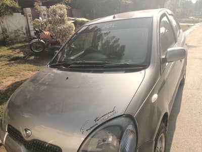 TOYOTA VITZ 1.0