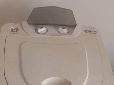 Waves  semi-automatic washing machine in Good Condition