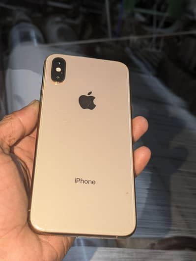 iPhone xs 64GB condition 9.5/10