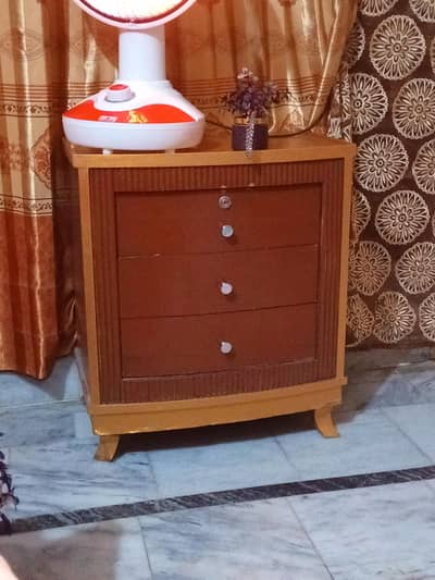 siad table 3 daraz  bilkol new 6 Mont use