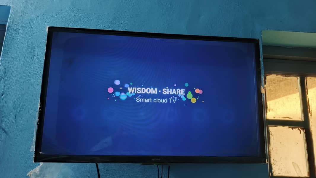 Apollo 32 Inch Android  Lcd 1
