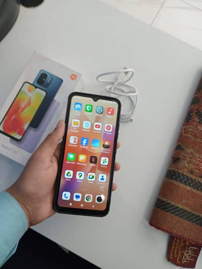 Redmi 12c 128gb no open 2 day btry time