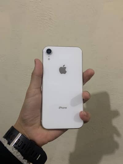 iphone xr 64GB read add first