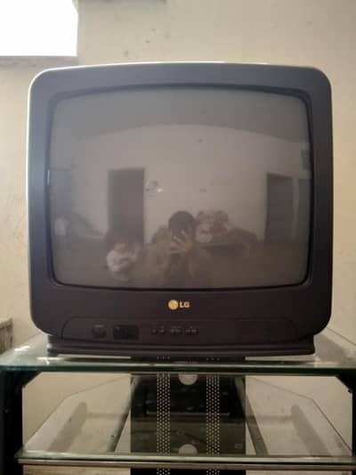 L. G TV model 2000