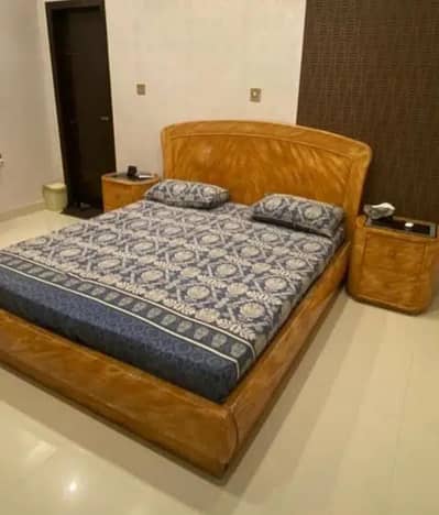 Bed+Side Tables +Dressing +Dressing sitting stool with poshish