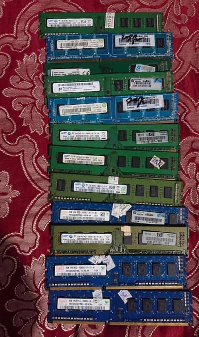 DEAD SCRAP HARDDRIVE AND RAM 400 K HISAB SE HAMEN DEN. 03122810637