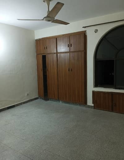 G-11/4 PHA C-Type 3rd Floor Apartment Flat For Rent