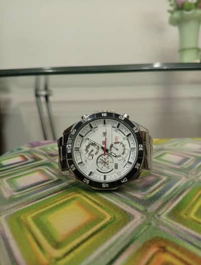 Classical watch with premimum box