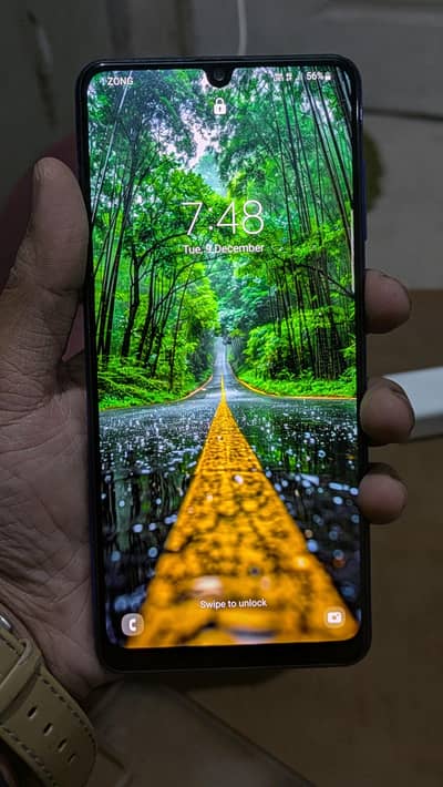 Samsung A31 4/128 With Box