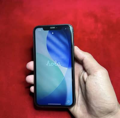 iPhone 11 sim glitched