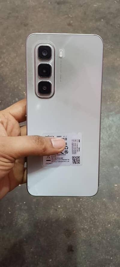 infinix hot 50 pro  RAM  8+8  ROM  128