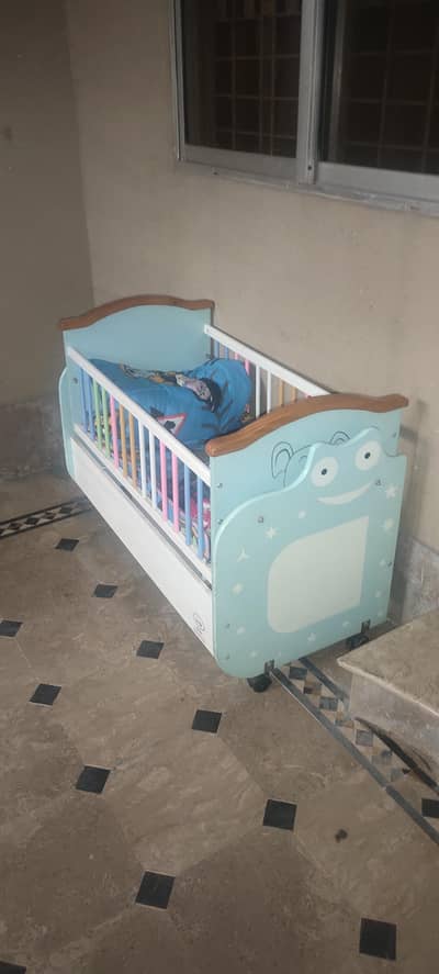 Beautiful baby cot for sale in very reasonable price