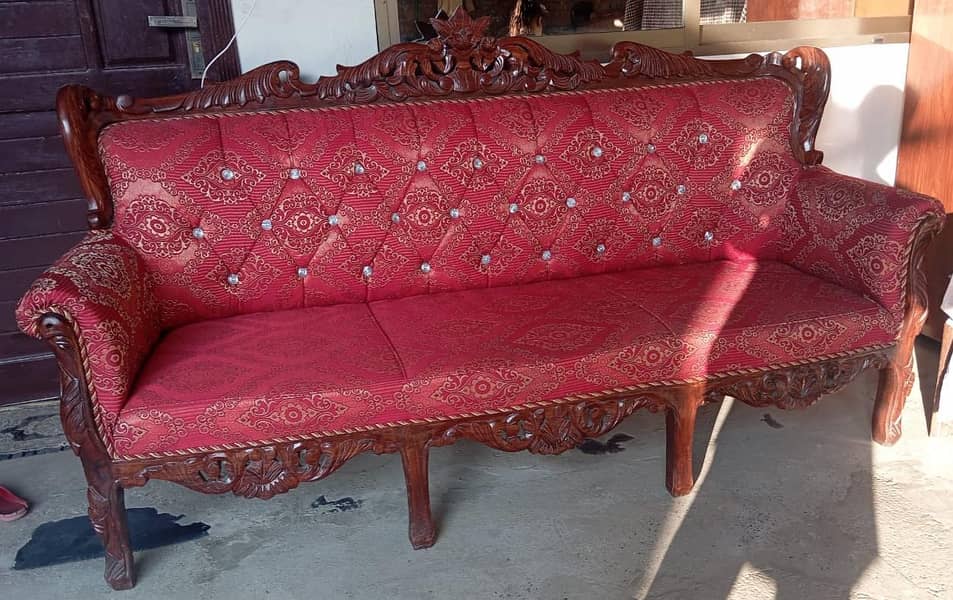 Chanoti Sofa 1