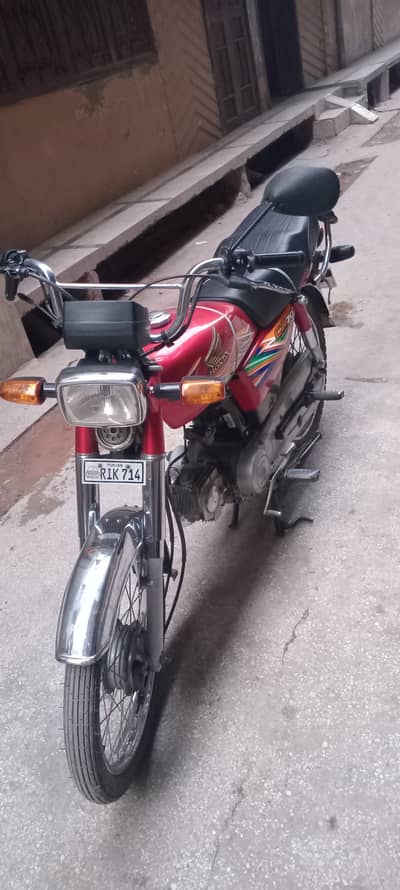 Honda CD 70 2020