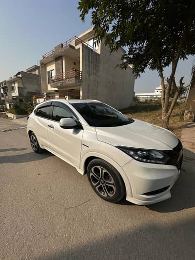Honda Vezel 2014/18 Urgent Sale