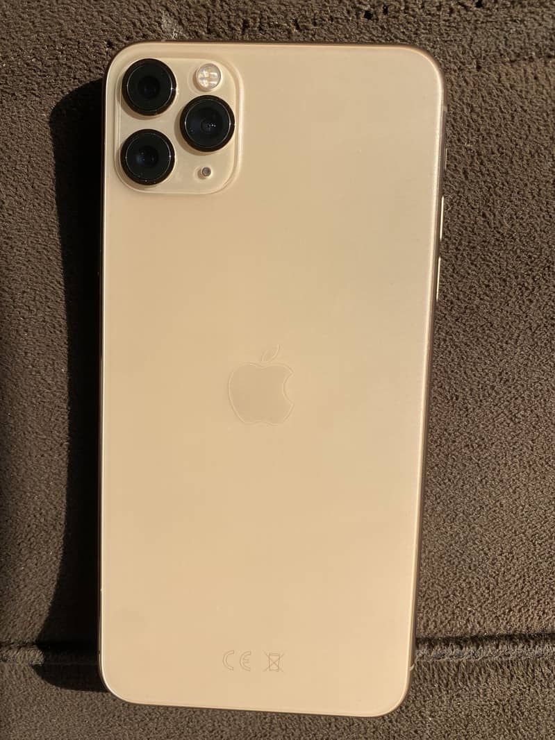 iPhone 11 Pro Max 1