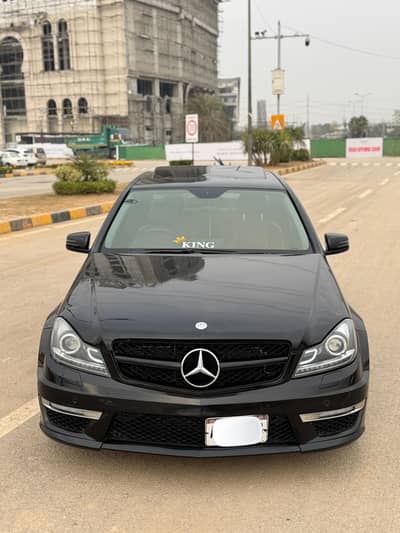Mercedes C200 Sunroof Variant 2010 model
