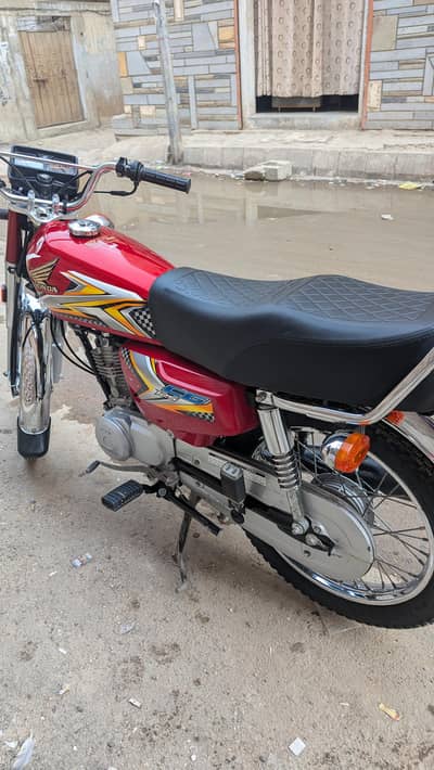Honda 125 Golden number 1100