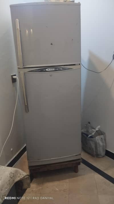 Full size Refrigerator  For sale (Waves)