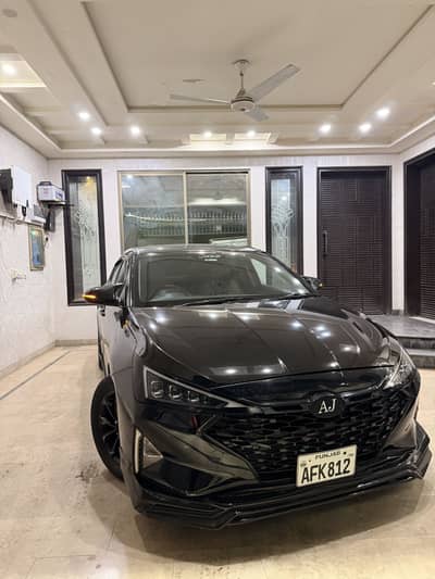 Hyundai Elantra GLS 2.0 new alloy rims