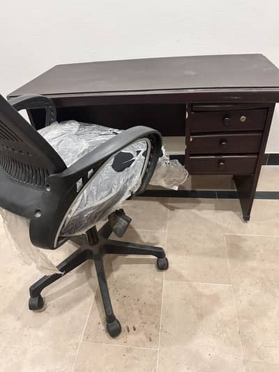 study table and chair