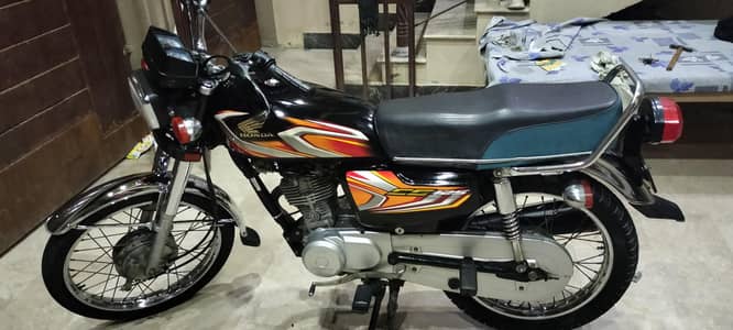 Honda 125 Karachi no.