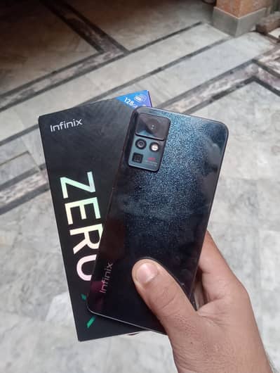 Infinix Zero x Pro 8 128 box ad charger 10/10 condtion