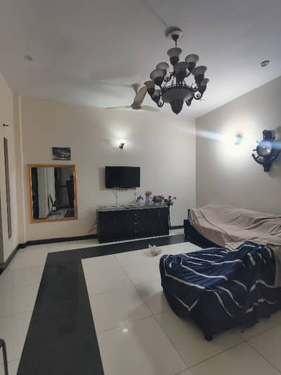 8 MARLA UPPER PORTION FOR RENT IN MILITARY ACCOUNT MAIN COLLEGE ROAD LHR