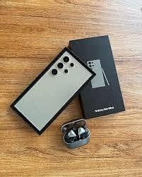 Samsung Galaxy s24 ultra mobile phone complete box