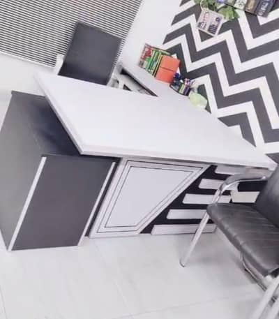 full size office table and side table