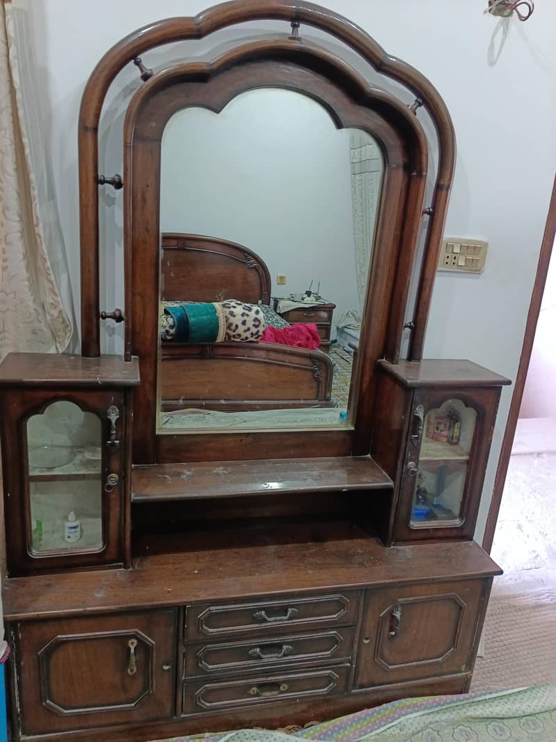 Dressing Table 1