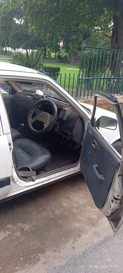 white khyber 90 model good condition