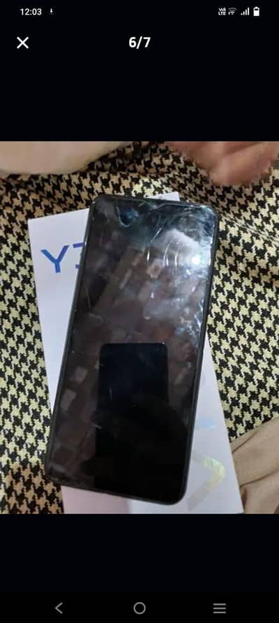 Vivo Y33s – 12GB RAM | 128GB Storage