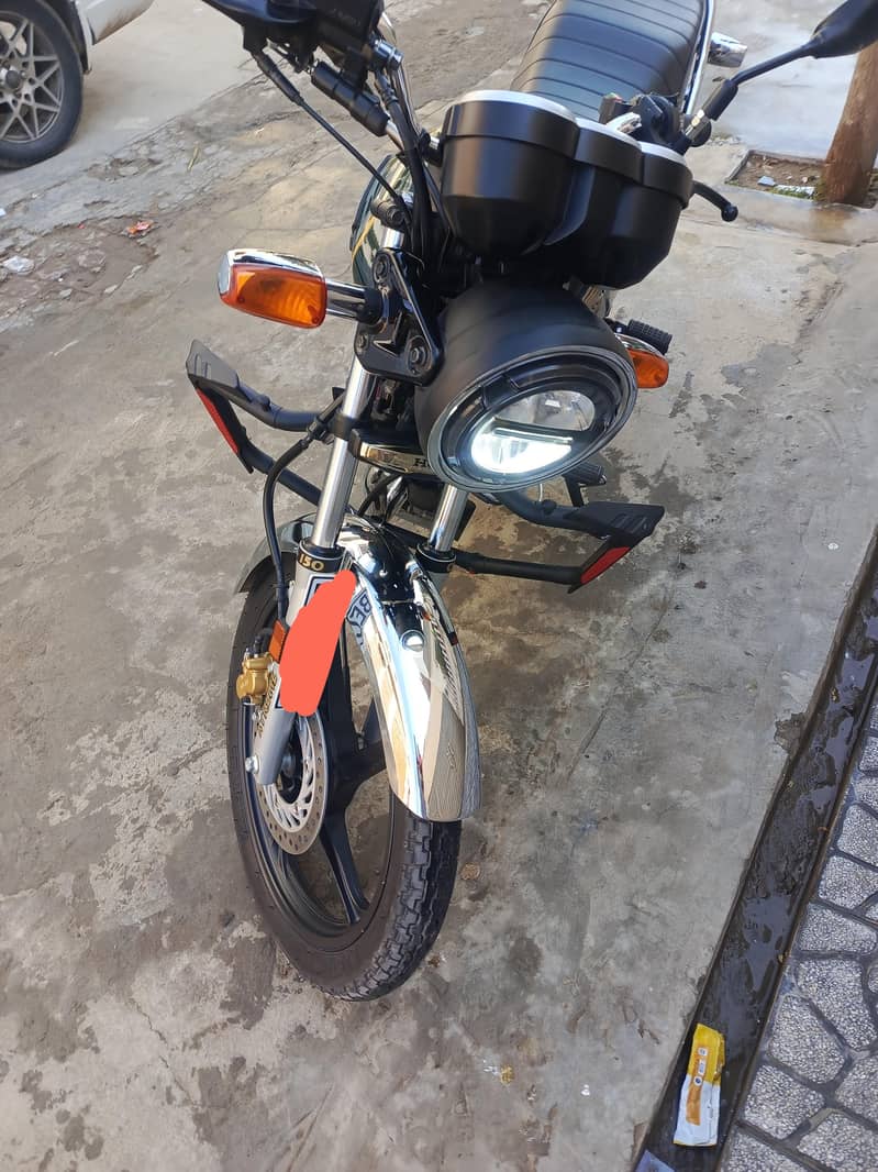 Honda CG150 6