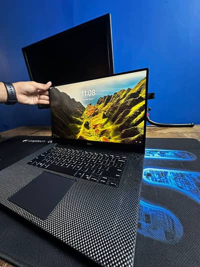 Dell XPS 15 i7 7th gen 16 ram 512 storage Gtx 1050 4gb
