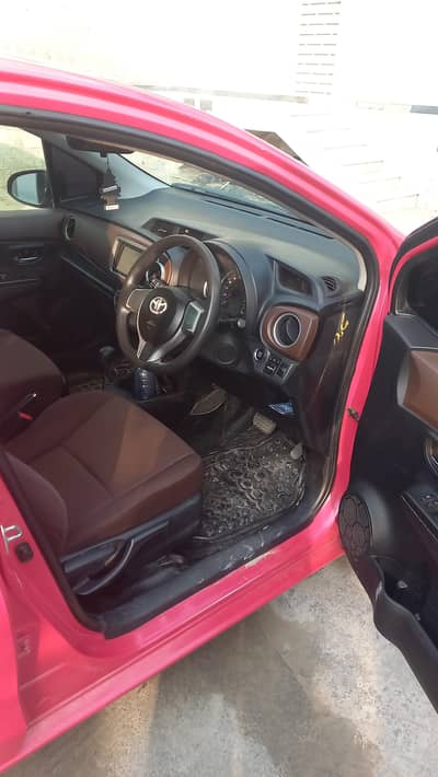 JAWLA vitz 2012 MODEL 2017 REGISTERE