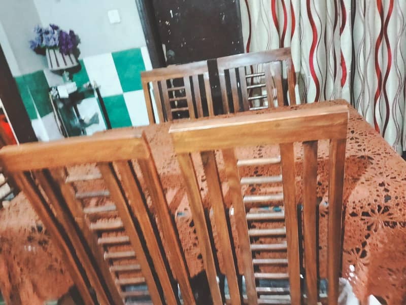 dining table 6 seaters 1