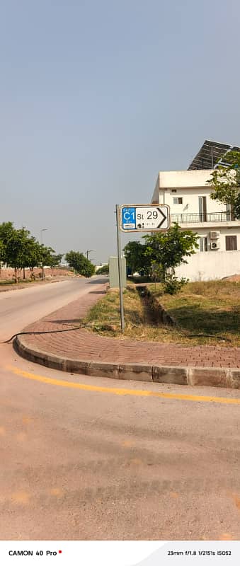10 , Marla Sime Corner Plot For Sale Bahria Enclave Islamabad