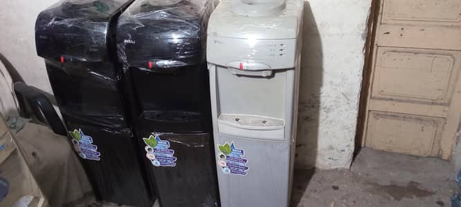good condition water dispenser