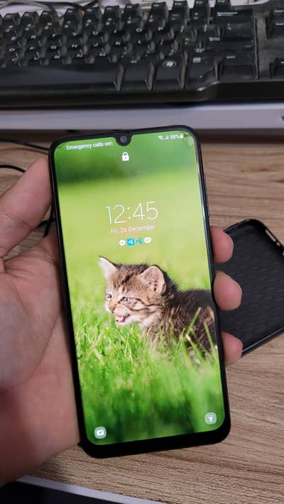 Samsung Galaxy A30
