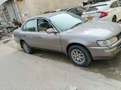 Corolla  2000  0/3/0/5/2/4/7/8/5/2/4 urgent sale