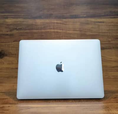 Macbook Air 2019 10/10 condition