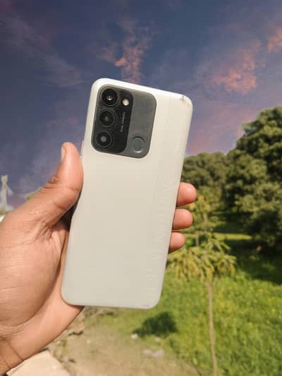 Tecno spark 8C 4 64 full box