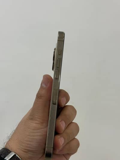 Iphone 14 pro max  factory unlock