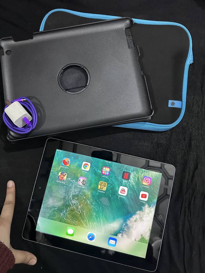 iPad model MD510B/A 6